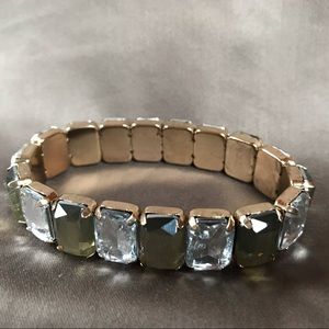 Ann Taylor smoke, clear tone elastic bracelet